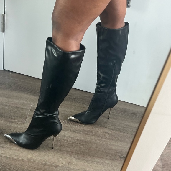 NWT High Heel Boots - Picture 4 of 7